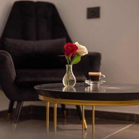 Selfie'S Boutique Hotel Тверия Экстерьер фото