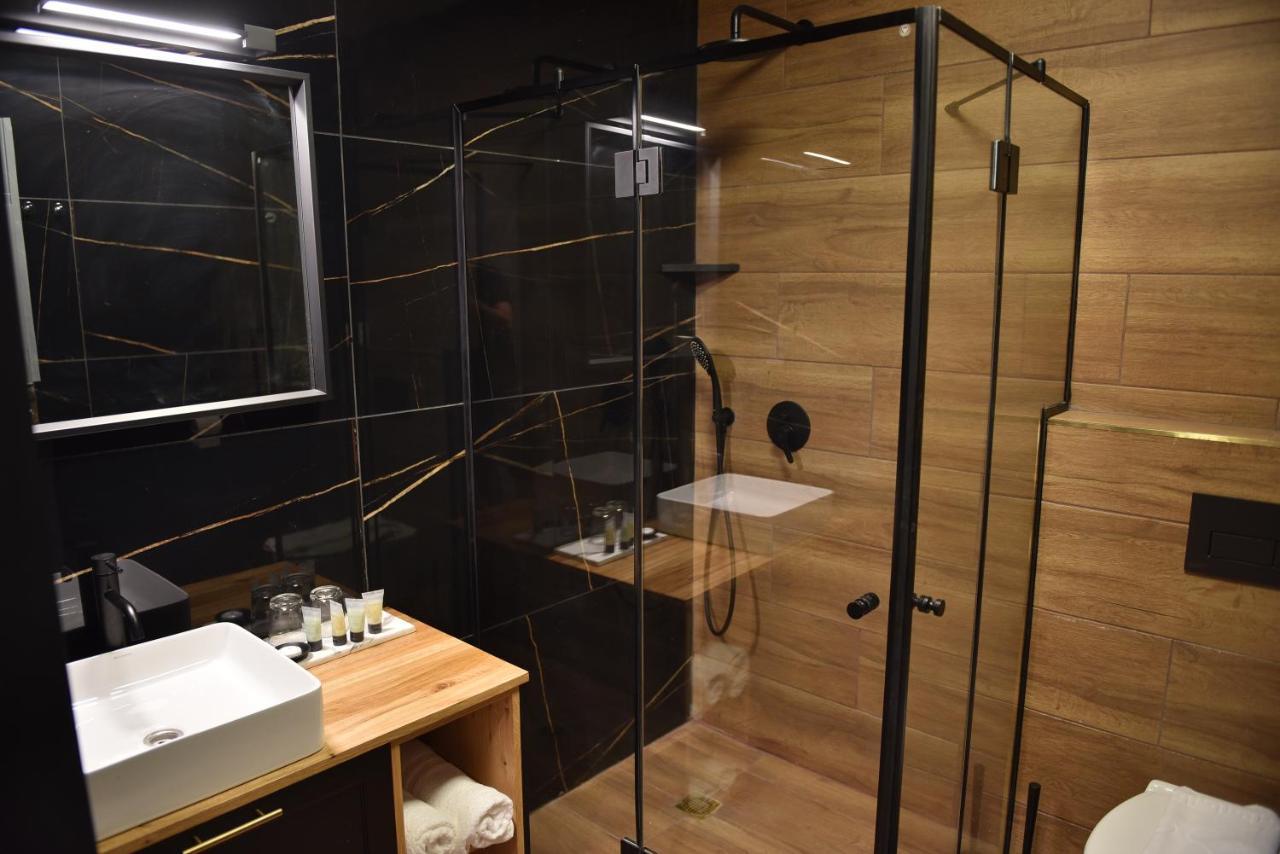 Selfie'S Boutique Hotel Тверия Экстерьер фото