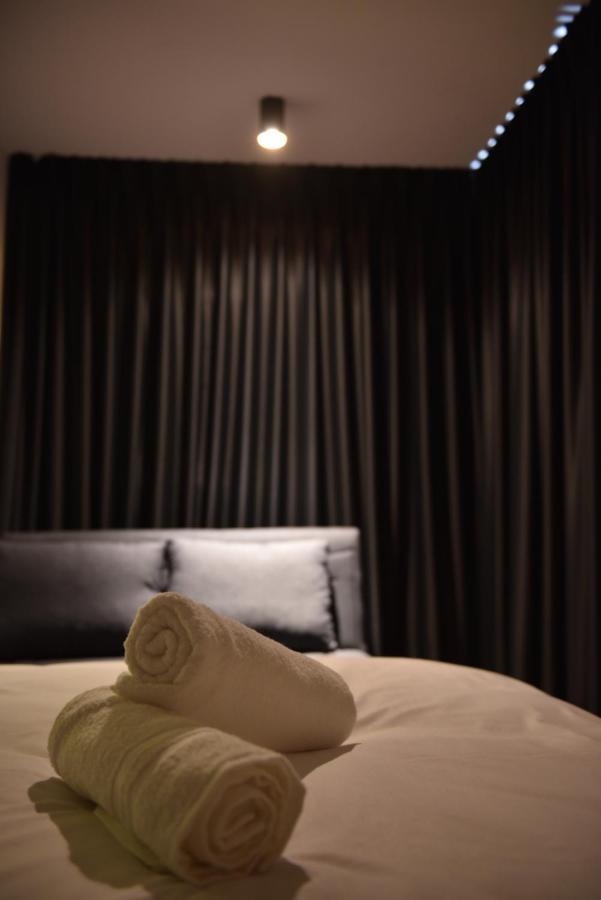 Selfie'S Boutique Hotel Тверия Экстерьер фото