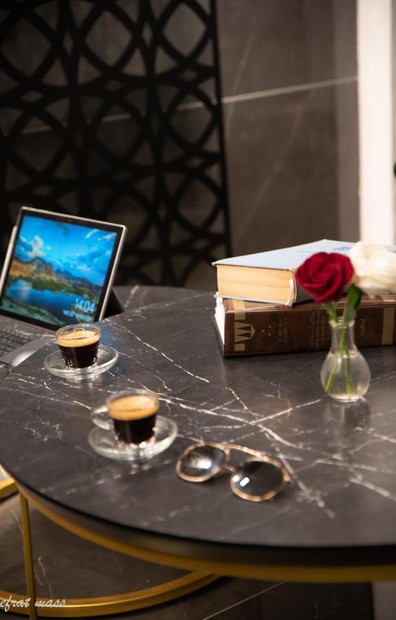 Selfie'S Boutique Hotel Тверия Экстерьер фото