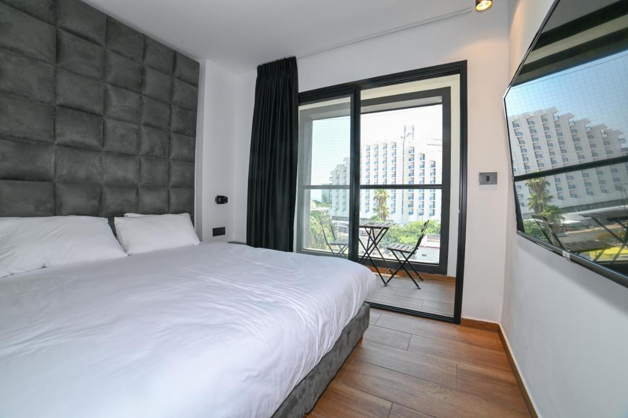 Selfie'S Boutique Hotel Тверия Экстерьер фото