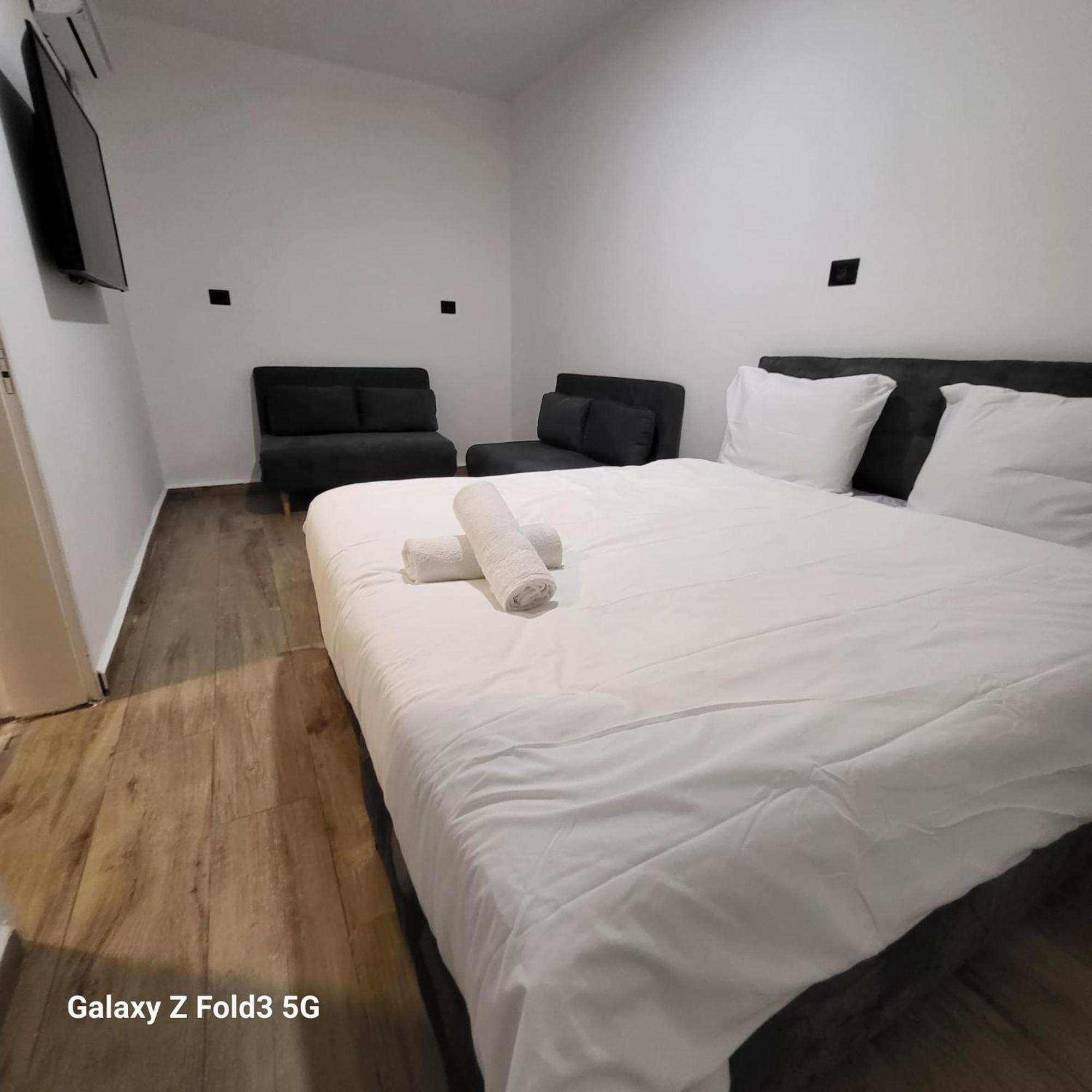 Selfie'S Boutique Hotel Тверия Номер фото