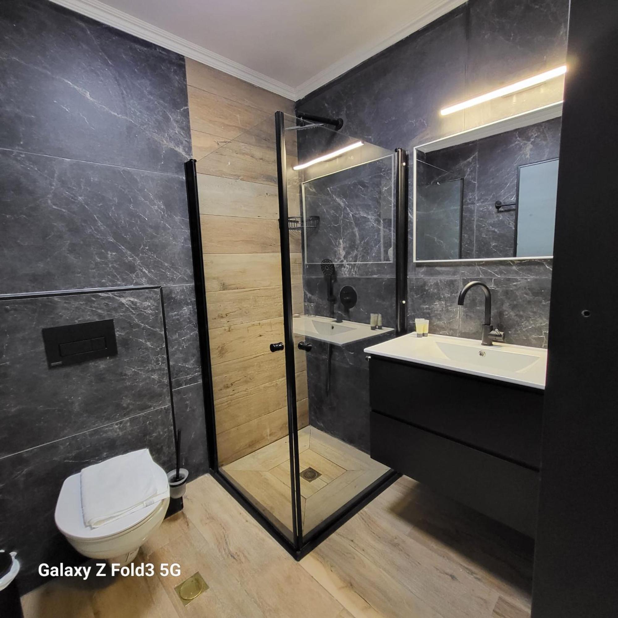 Selfie'S Boutique Hotel Тверия Номер фото